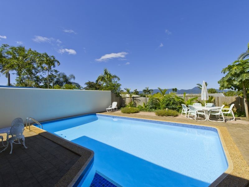 8 Bayview Street, Bayview Heights QLD 4868