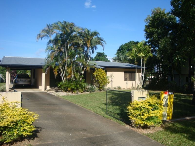 14 Iona Close, Edge Hill QLD 4870
