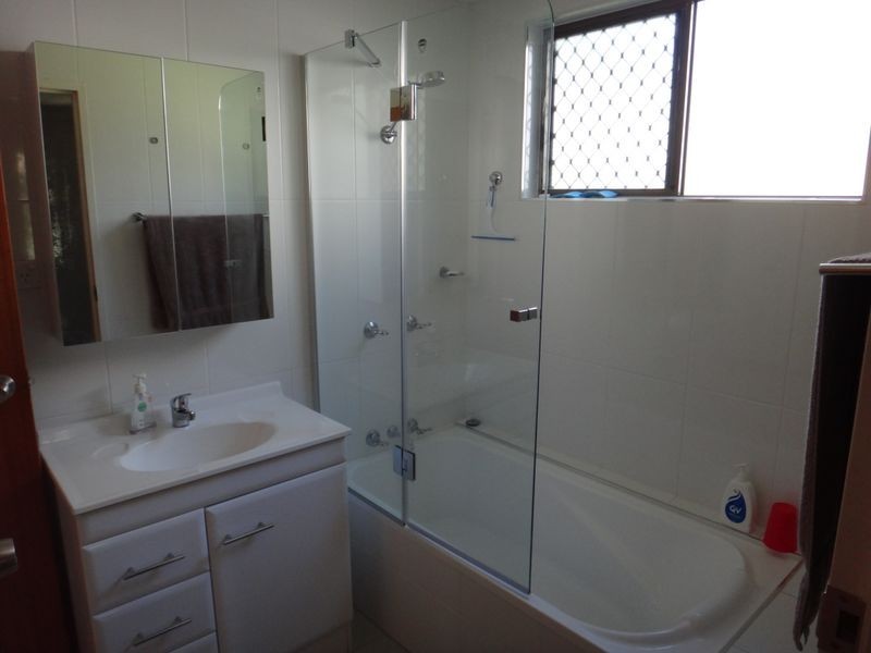 14 Iona Close, Edge Hill QLD 4870