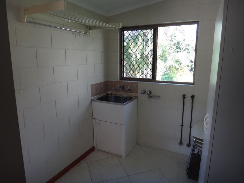 14 Iona Close, Edge Hill QLD 4870