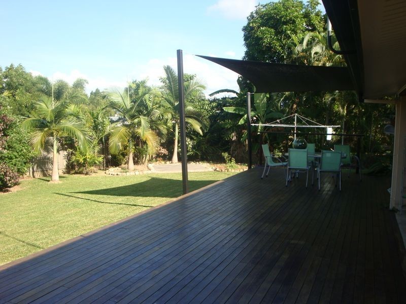 14 Iona Close, Edge Hill QLD 4870