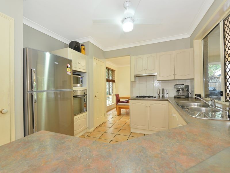 17 Opaline Close, Brinsmead QLD 4870