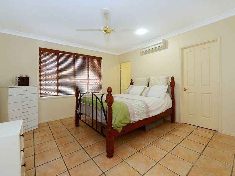 17 Opaline Close, Brinsmead QLD 4870