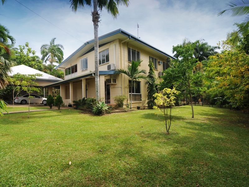 16 Park Street, Whitfield QLD 4870