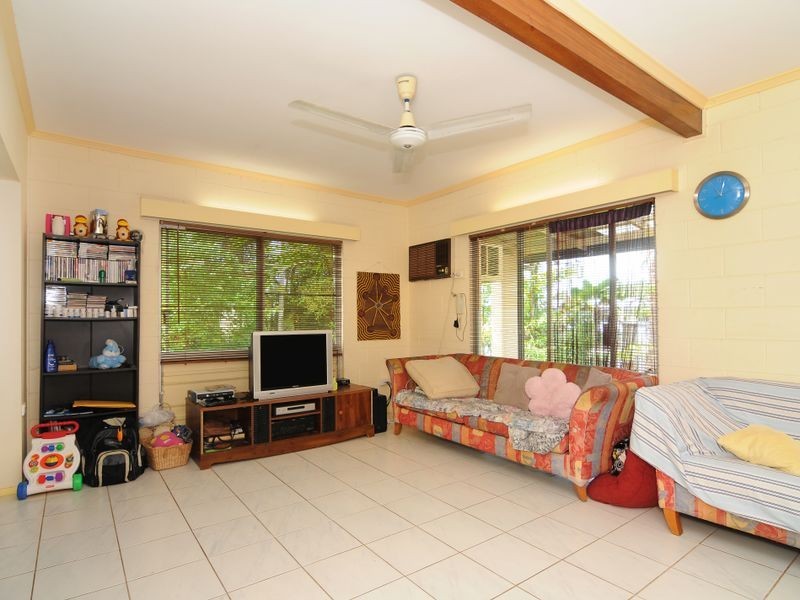 16 Park Street, Whitfield QLD 4870