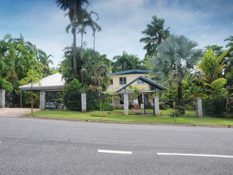 16 Park Street, Whitfield QLD 4870