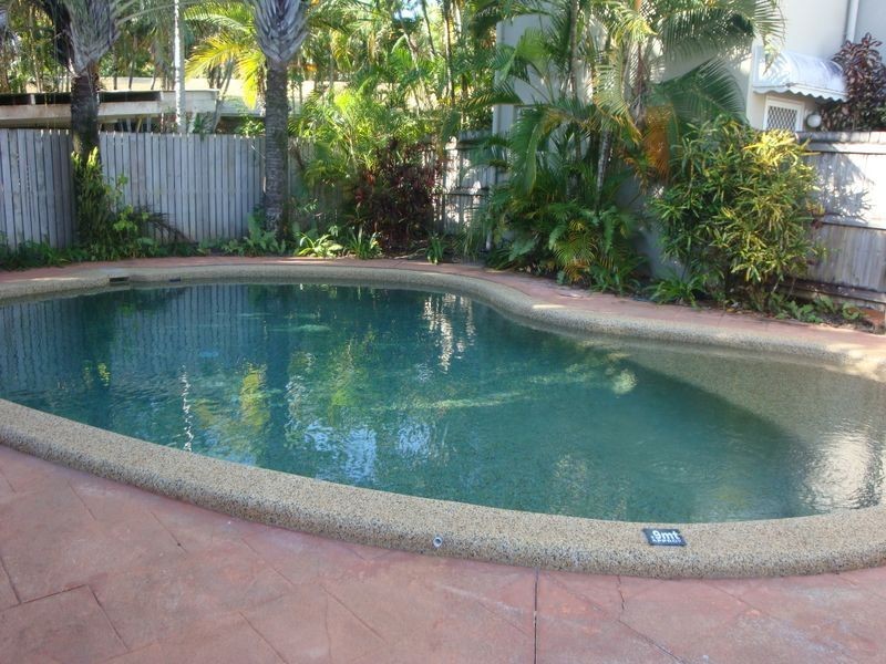 Yorkeys Knob QLD 4878