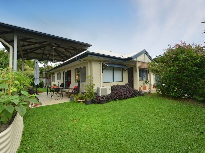 1/139 Jensen Street, Whitfield QLD 4870