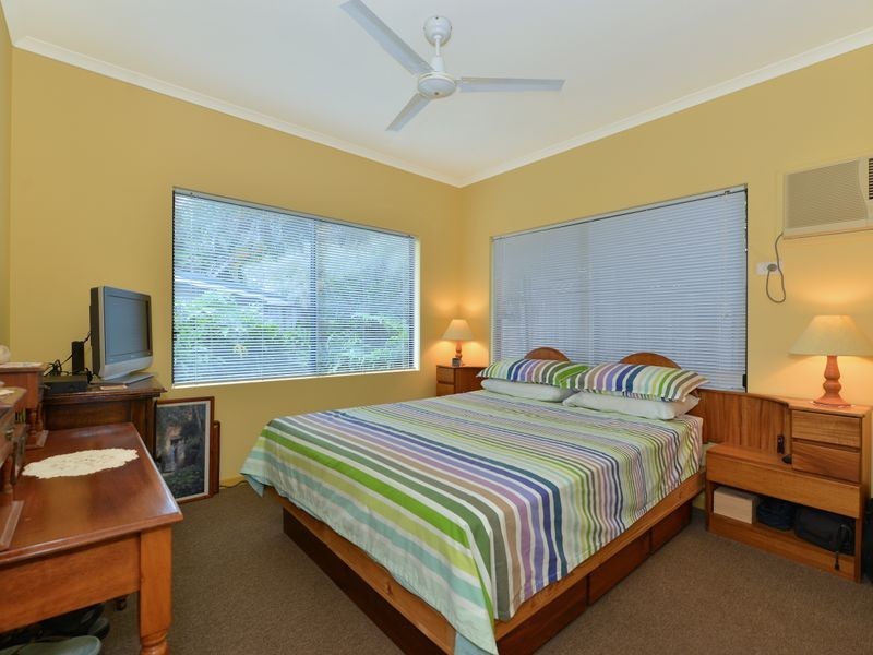 1/139 Jensen Street, Whitfield QLD 4870