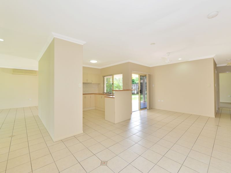 26 St Albans Close, Brinsmead QLD 4870