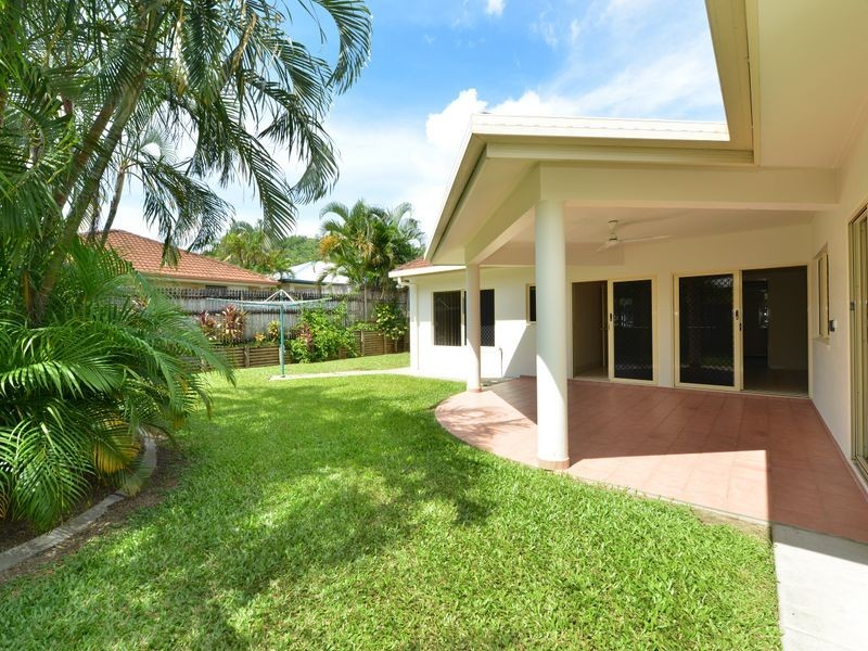 26 St Albans Close, Brinsmead QLD 4870