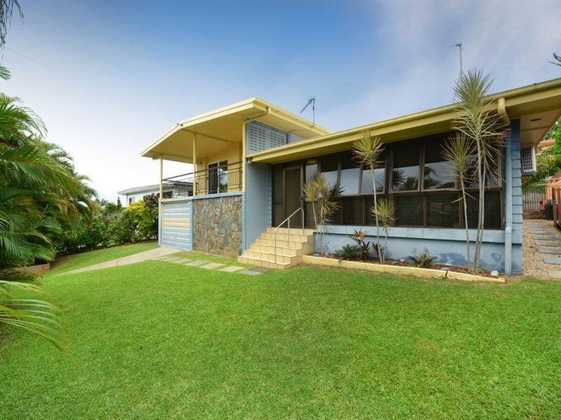 25 Duignan Street, Whitfield QLD 4870