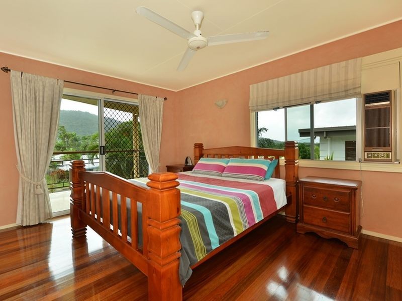 25 Duignan Street, Whitfield QLD 4870