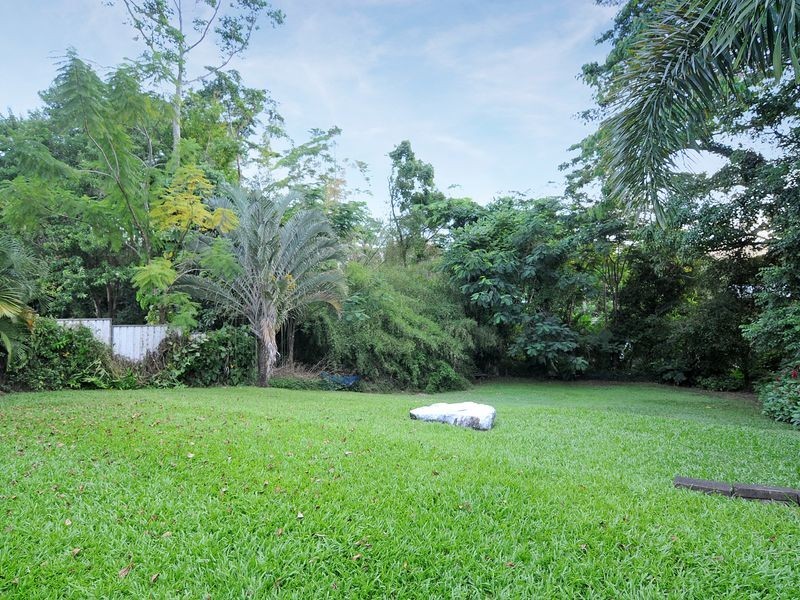 179A Jensen Street, Whitfield QLD 4870