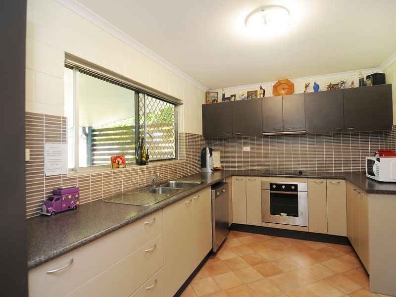 3 Conlan Close, Manoora QLD 4870