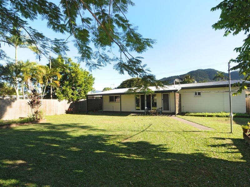3 Conlan Close, Manoora QLD 4870