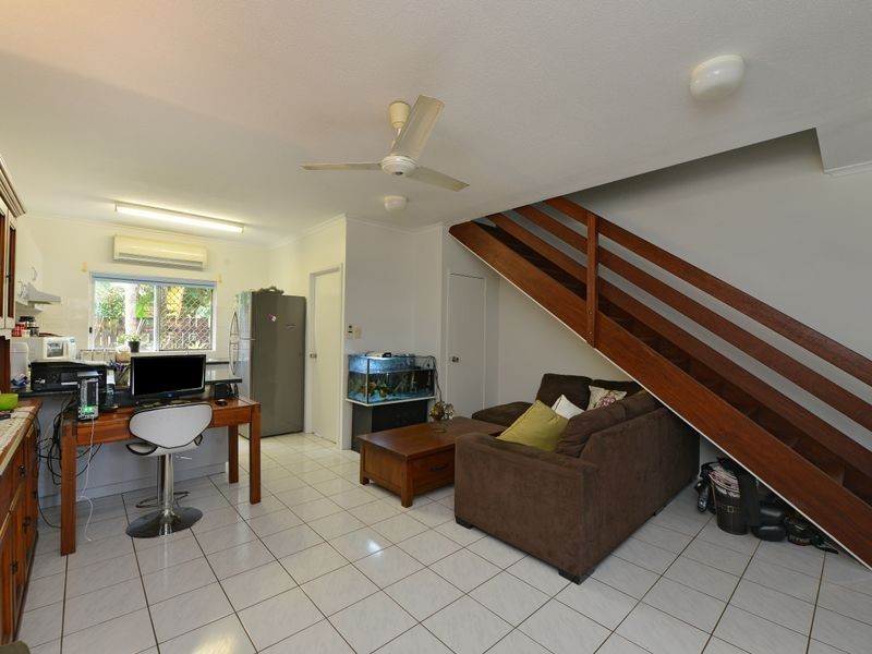 10/11-13 Short Street, Redlynch QLD 4870