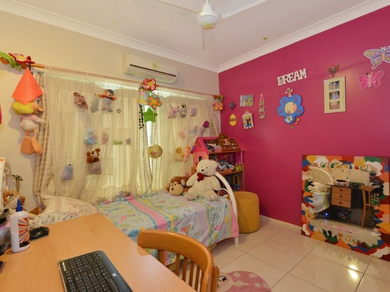 31 Tradewinds Close, Redlynch QLD 4870