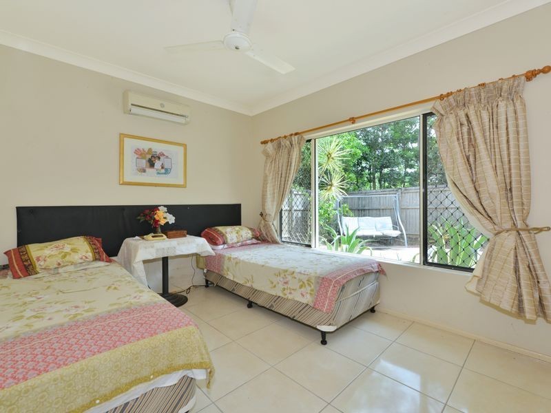 31 Tradewinds Close, Redlynch QLD 4870