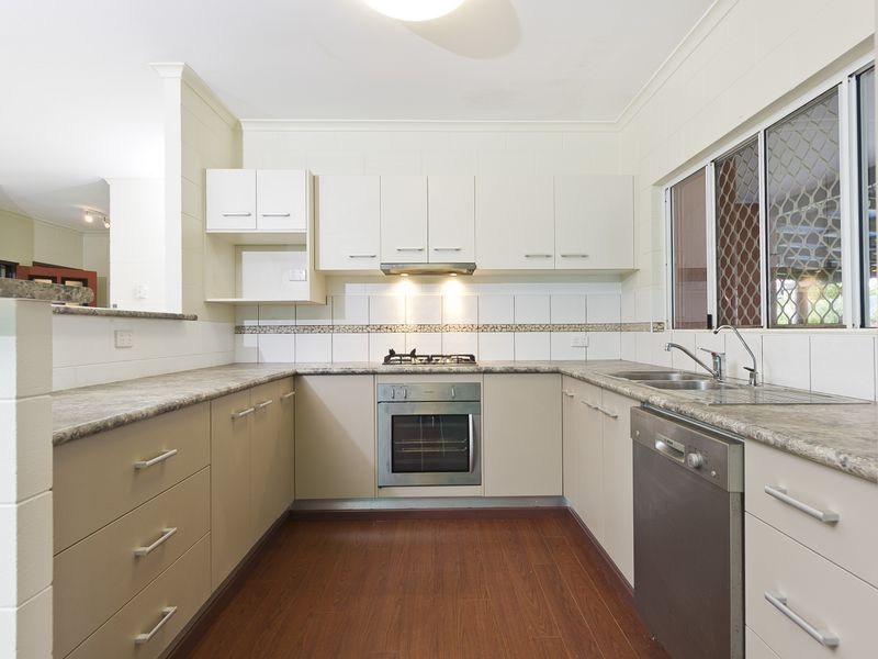 85 Bathurst Drive, Bentley Park QLD 4869