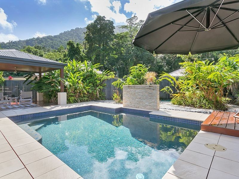 7 Demidenko Close, Redlynch QLD 4870