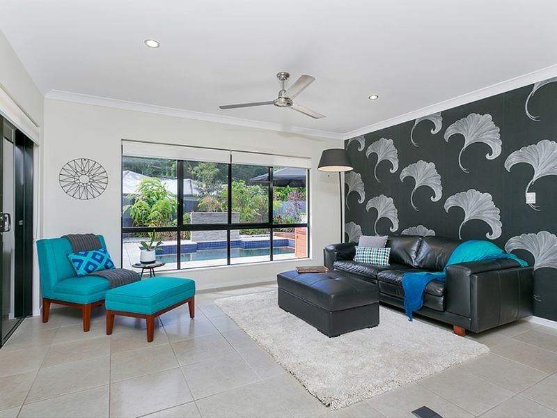 7 Demidenko Close, Redlynch QLD 4870