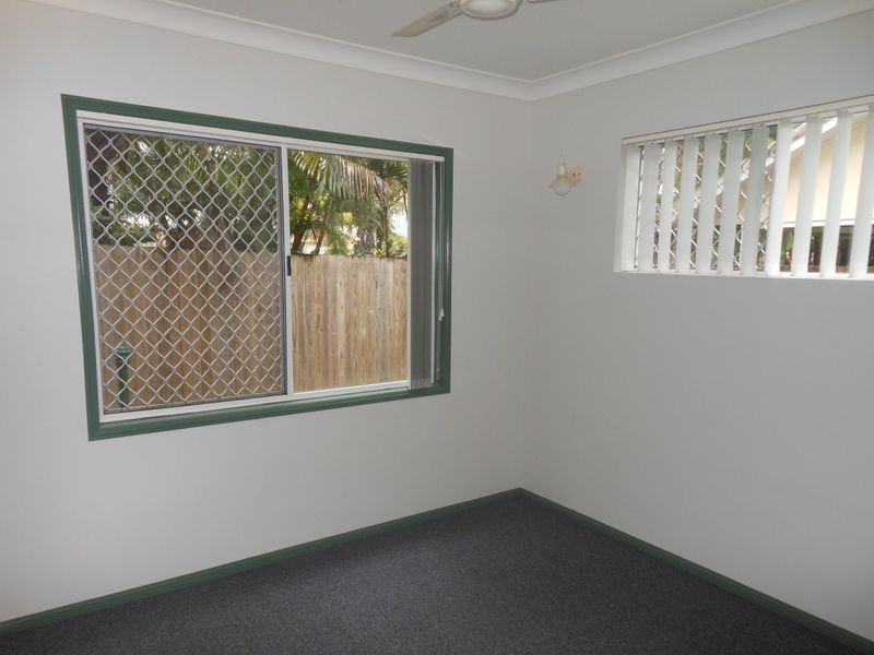 8/15 Springfield Crescent, Manoora QLD 4870