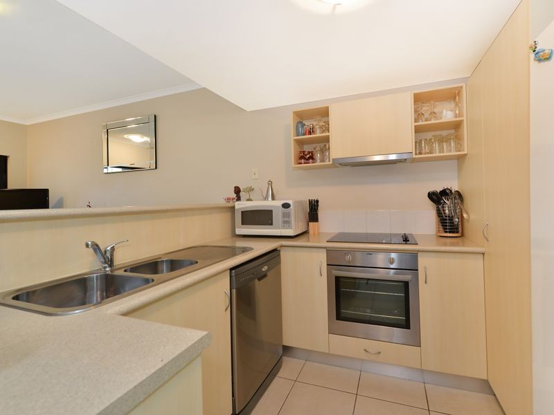 406/11 Charlekata Close, Freshwater QLD 4870