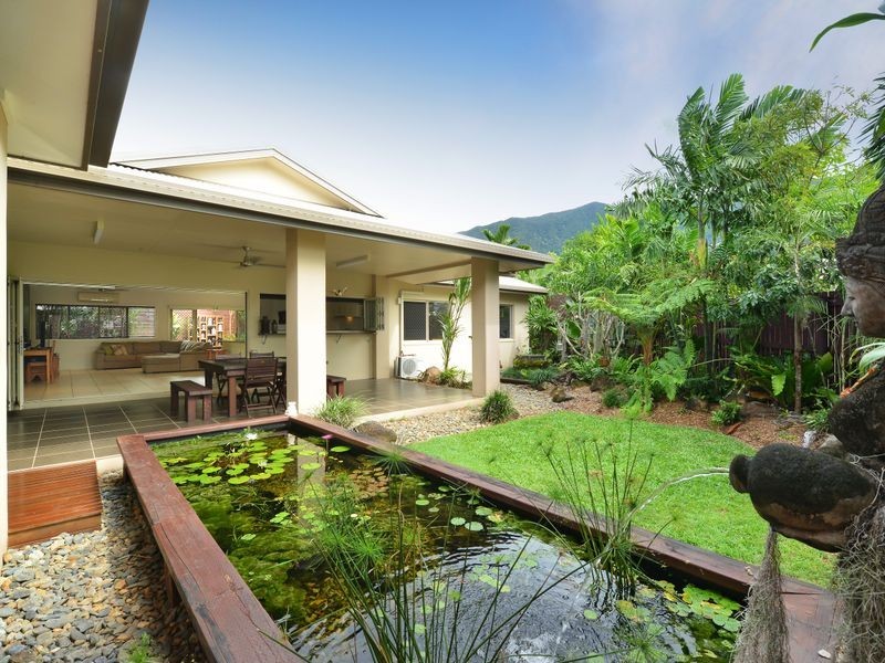 11 Fireclay Close, Redlynch QLD 4870