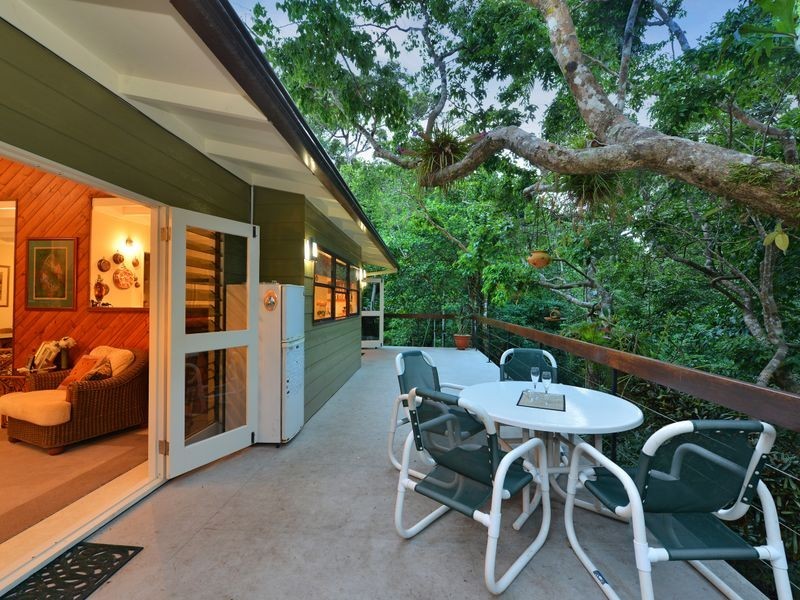 286 Toogood Road, Bayview Heights QLD 4868