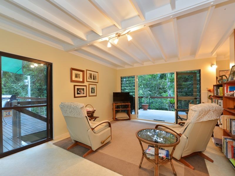 286 Toogood Road, Bayview Heights QLD 4868