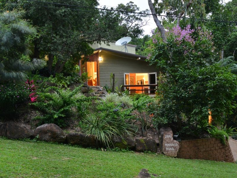 286 Toogood Road, Bayview Heights QLD 4868