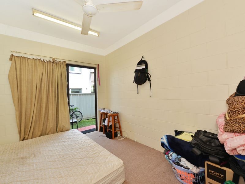 2/3 Crathern Close, Edge Hill QLD 4870