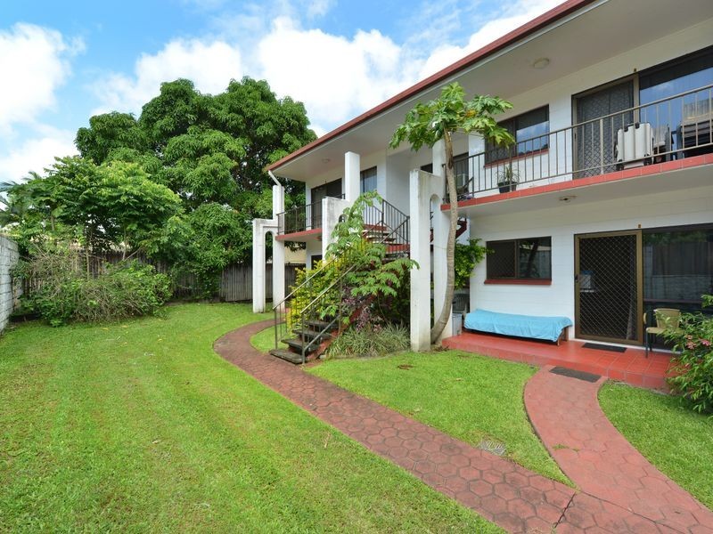 2/3 Crathern Close, Edge Hill QLD 4870