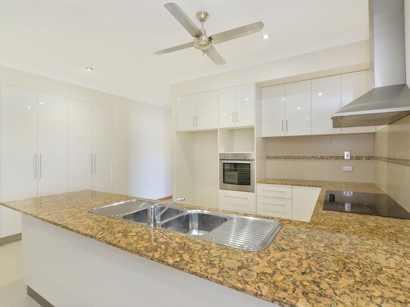 22 Quartzborough Promenade, Trinity Park QLD 4879