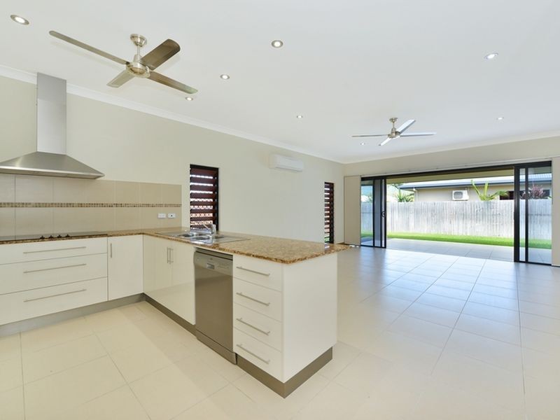 22 Quartzborough Promenade, Trinity Park QLD 4879