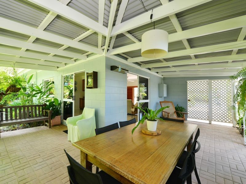 47 Brooks Street, Whitfield QLD 4870