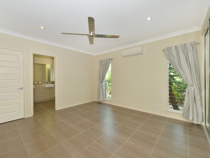 9 Springbrook Avenue, Redlynch QLD 4870