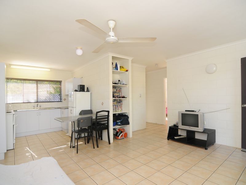 1 Conlan Close, Manoora QLD 4870