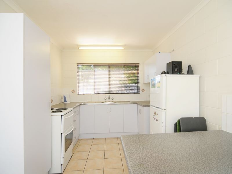 1 Conlan Close, Manoora QLD 4870