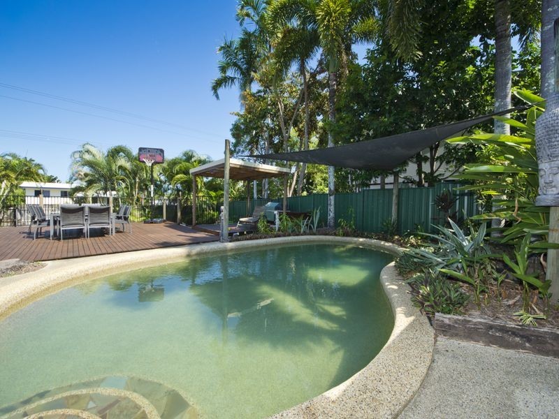 1 Duignan Street, Whitfield QLD 4870