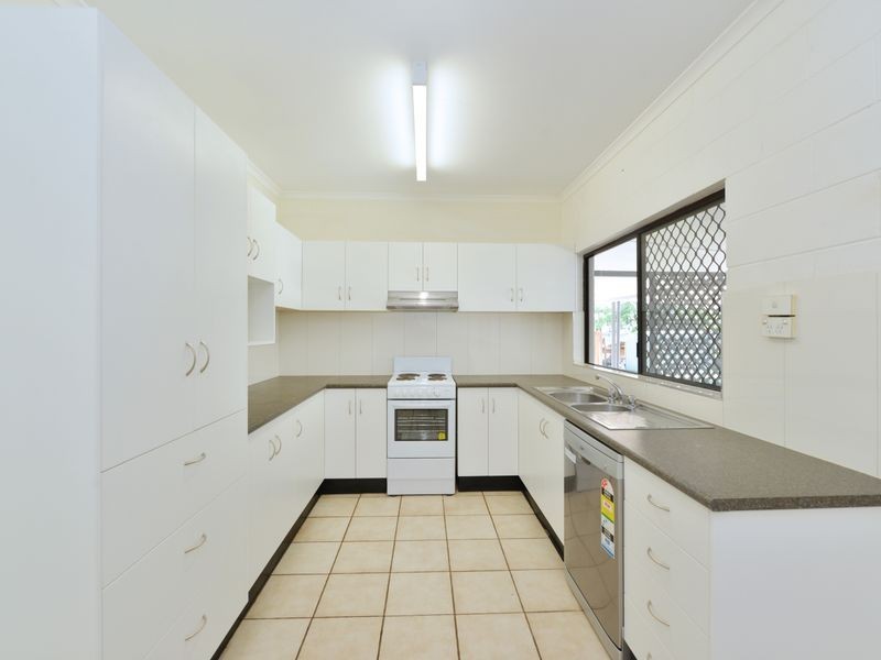 29 Slathiel Street, Brinsmead QLD 4870