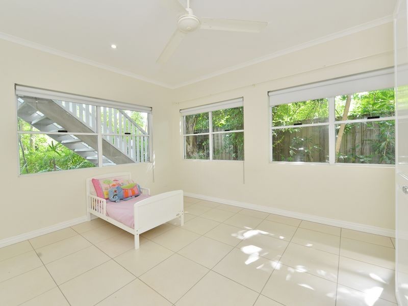 5B Fulton Close, Whitfield QLD 4870