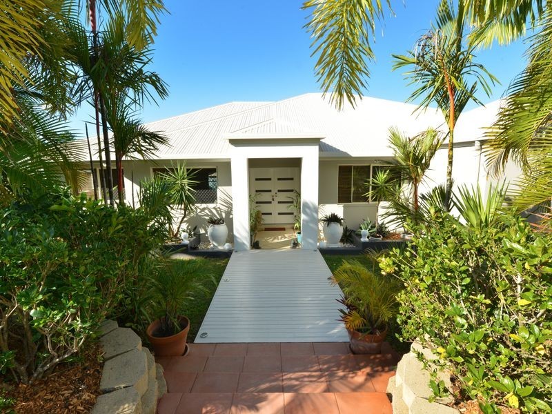 24 Pilosa Street, Redlynch QLD 4870
