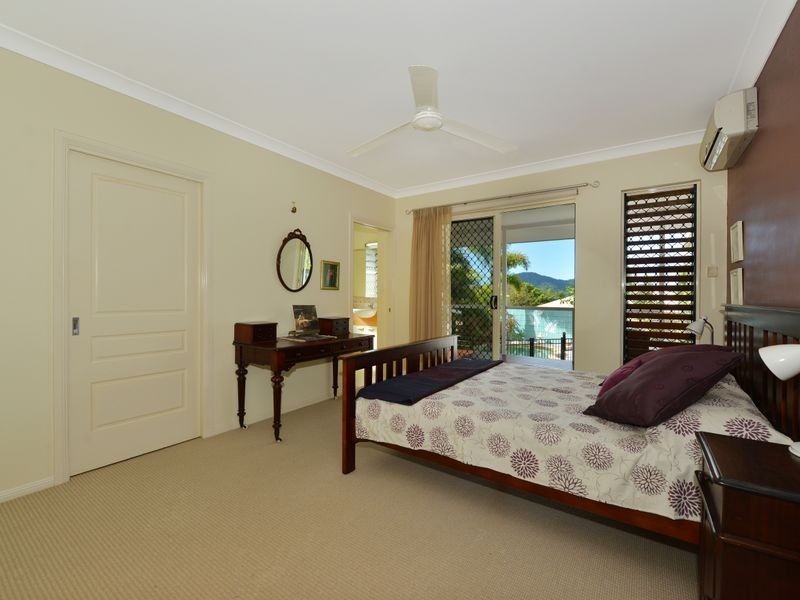 24 Pilosa Street, Redlynch QLD 4870