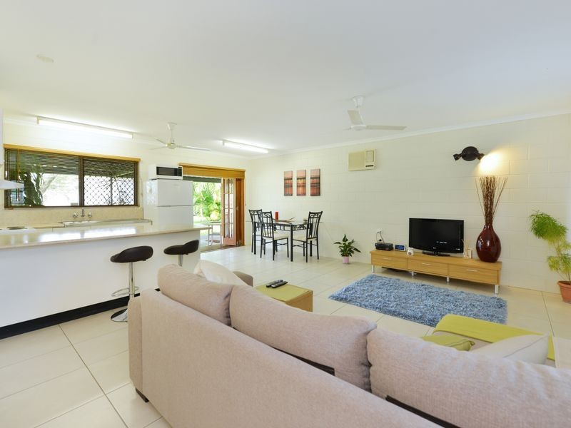 10 Satinay Close, Manoora QLD 4870