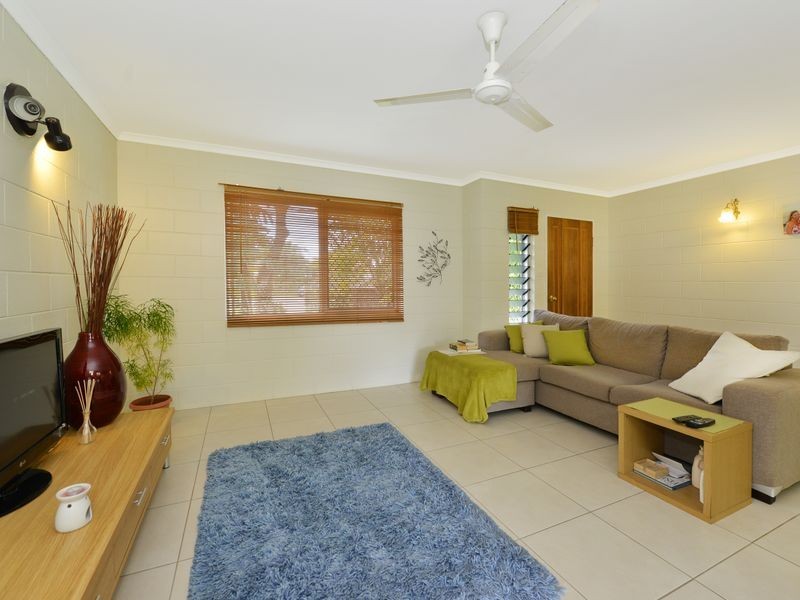 10 Satinay Close, Manoora QLD 4870