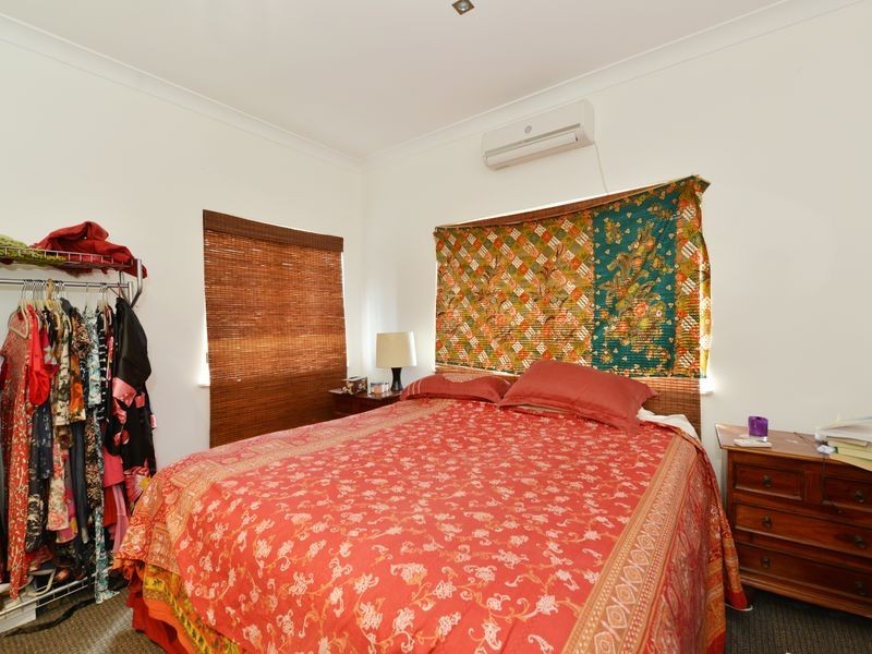 1 Hudson Street, Whitfield QLD 4870