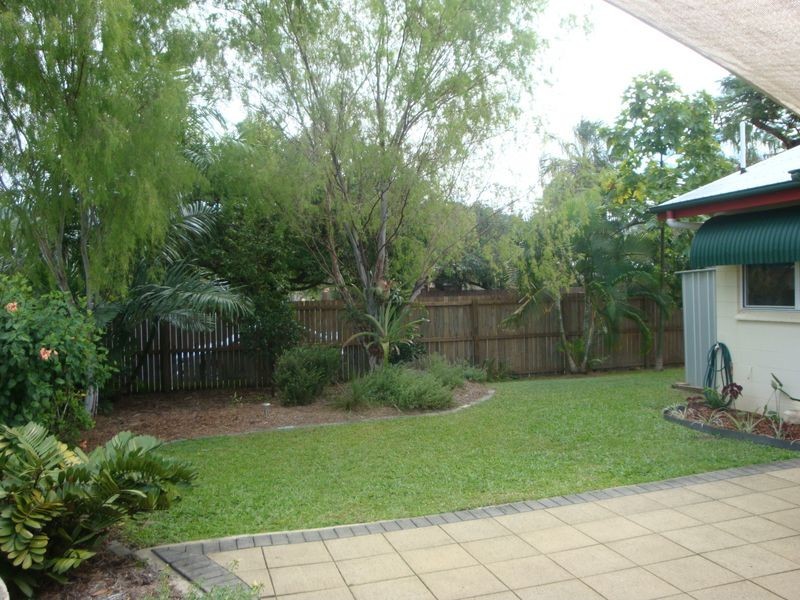 Whitfield QLD 4870