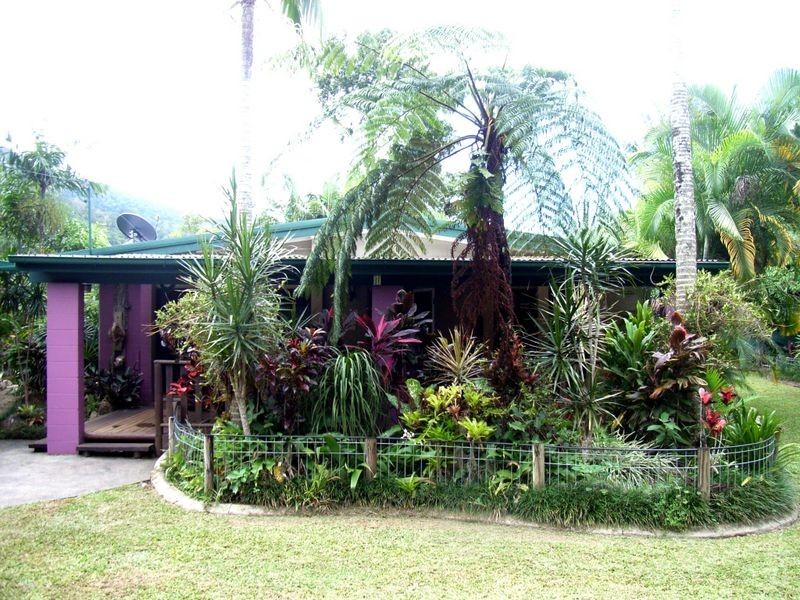 32 Lake Placid Road, Caravonica QLD 4878